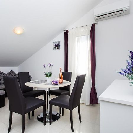 Apartments Lavanda Baska  Ngoại thất bức ảnh