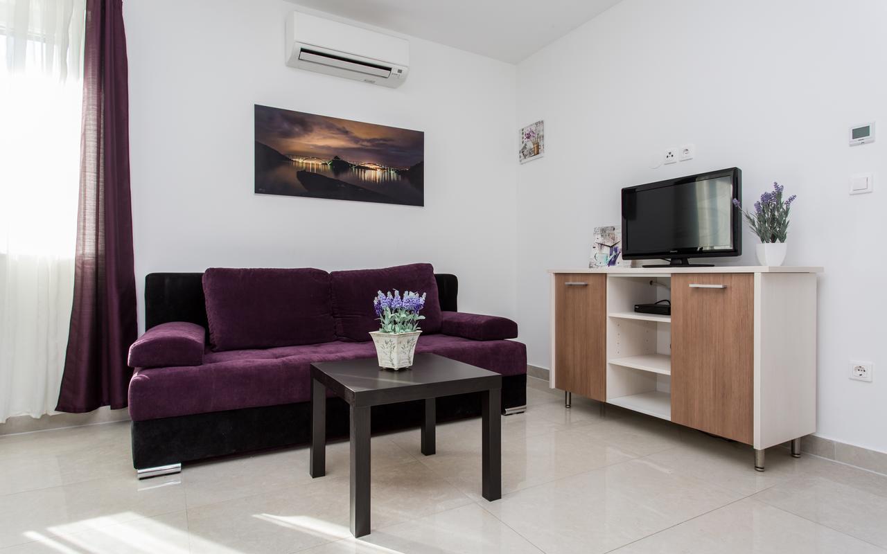 Apartments Lavanda Baska  Ngoại thất bức ảnh