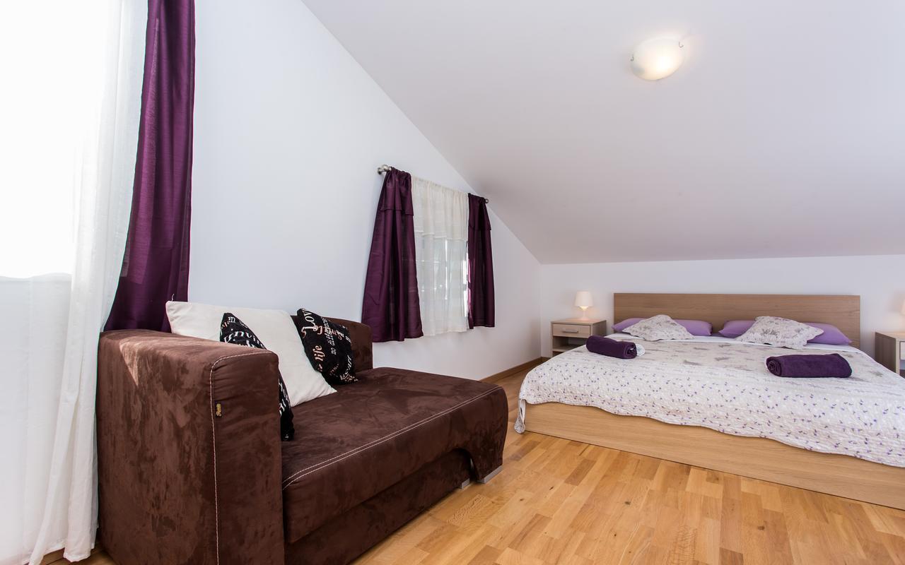 Apartments Lavanda Baska  Ngoại thất bức ảnh