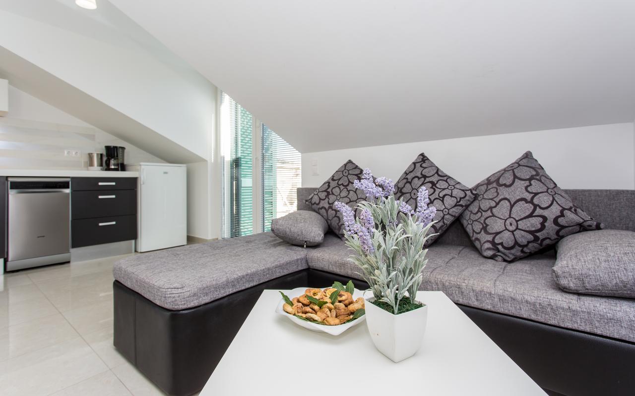 Apartments Lavanda Baska  Ngoại thất bức ảnh