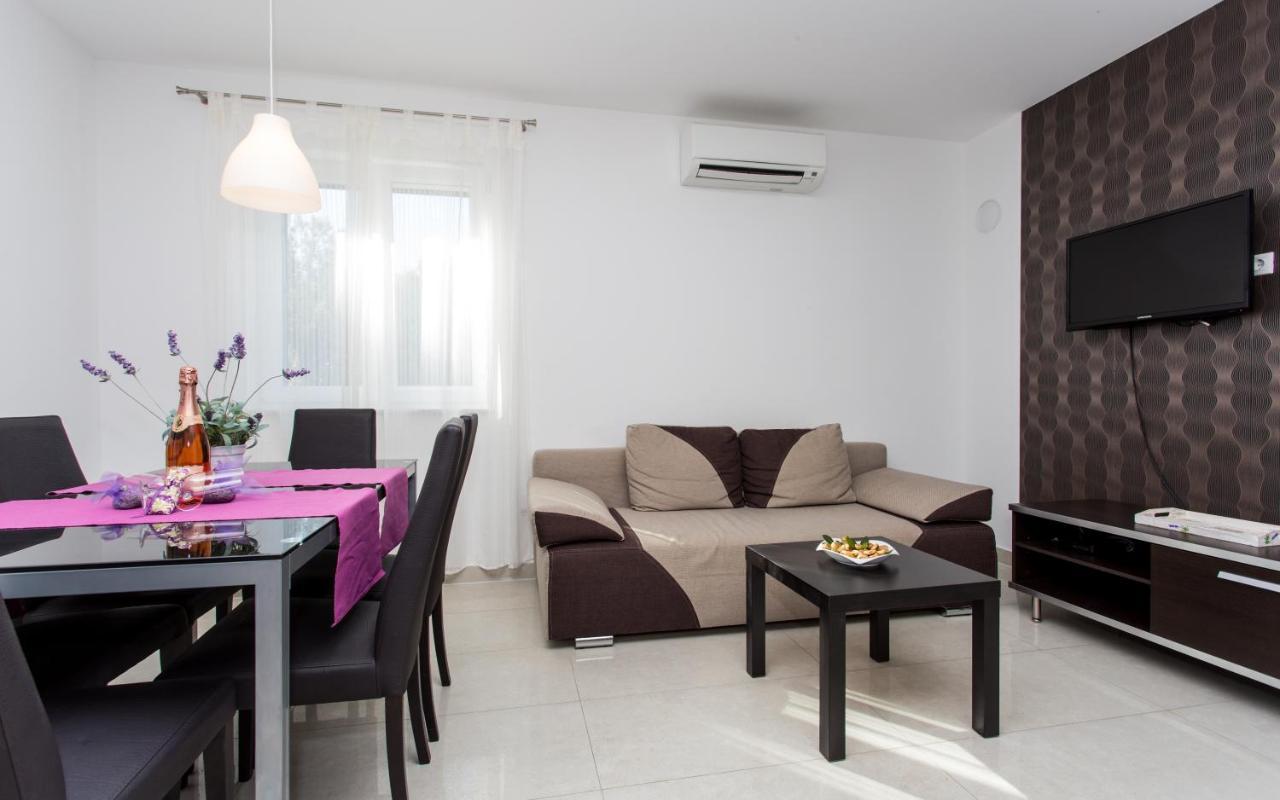 Apartments Lavanda Baska  Ngoại thất bức ảnh